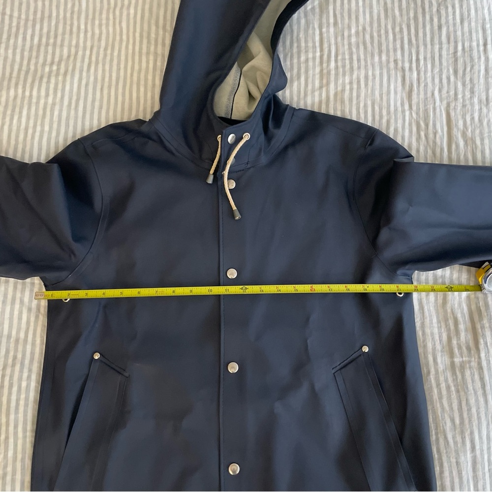 Stutterheim Stockholm Men's Navy raincoat - Picture 2 of 11